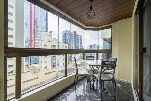 Andorinha Apartment | Apartment in great location in Meia Praia EIO6031