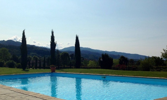Villa Collemandina Apartment | Apartment in Villa Toscana