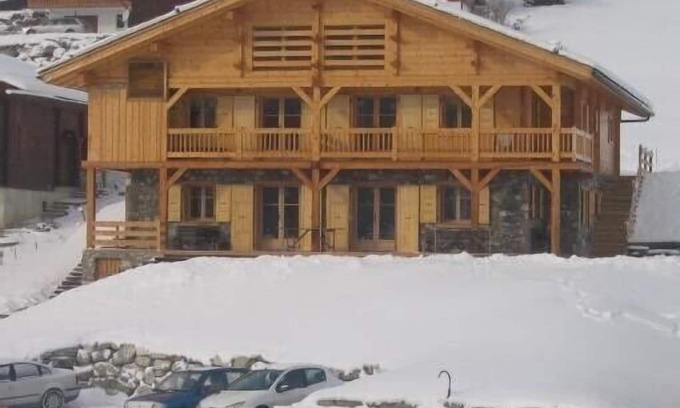 Le Chinaillon Apartment | Apartment in Jeanne-Marie chalet
