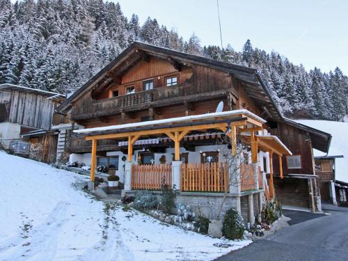 Kaltenbach Apartment | Apartment in Kaltenbach near Ski Lift