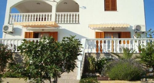 Kustici Apartment | Apartment in Kustici with sea view, terrace, air conditioning, Wi-Fi (4847-3)