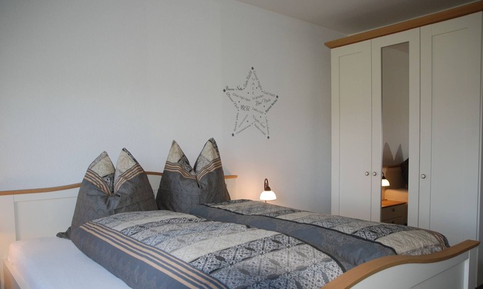 Westerstede Apartment | Apartment in Lindengarten