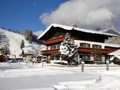 Maishofen Apartment | Apartment in Maishofen near Ski Slopes