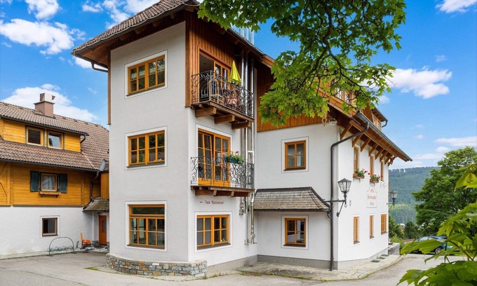 Mariapfarr Apartment | Apartment in Mariapfarr near Ski Slopes