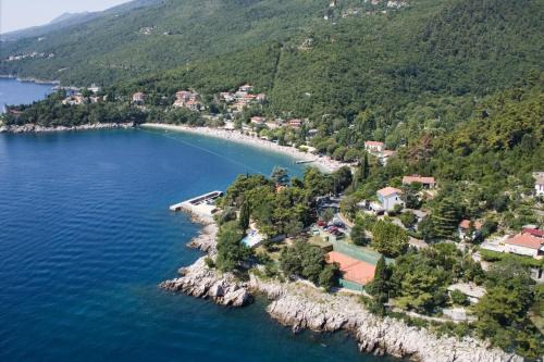 Mosenice Apartment | Apartment in Mošcenicka Draga with sea view, terrace, air conditioning, Wi-Fi (4364-5)