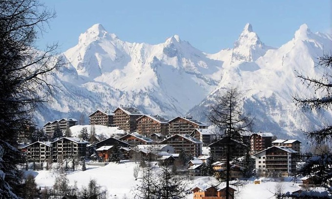 Saint-Pierre-de-Clages Apartment | Apartment in Nendaz near Ski Slopes