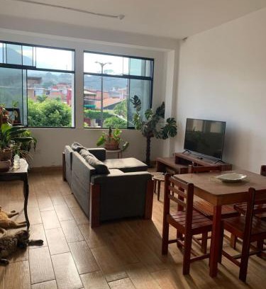 La Banda de Shilcayo Apartment | Apartment in Plaza de La Banda de Shilcayo