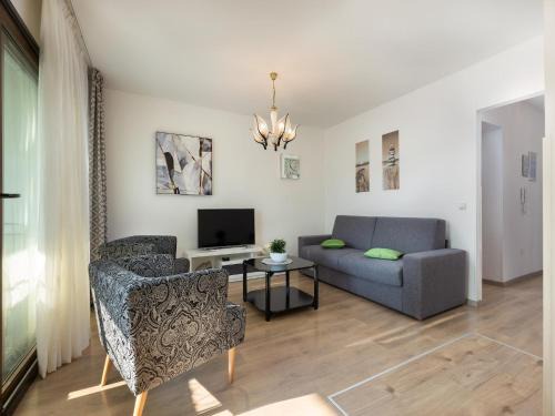 Skatari Apartment | Apartment in Pula near the Sea and Town Center