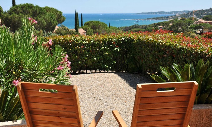 La Nartelle Apartment | Apartment in Sainte Maxime with sea view, sleeps 4, sandy beach 300 m'away