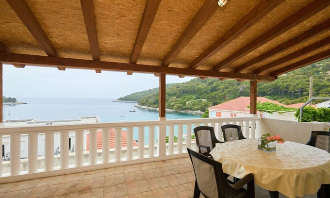 Saplunara Apartment | Apartment in Saplunara with Seaview, Terrace, Air condition, WIFI (5197-5)
