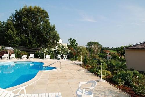 Savudrija Apartment | Apartment in Savudrija with sea view, terrace, air conditioning, Wi-Fi (123-3)