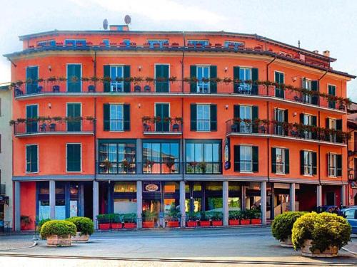 Baveno Apartment | Apartment in the Residence dei Fiori, Baveno