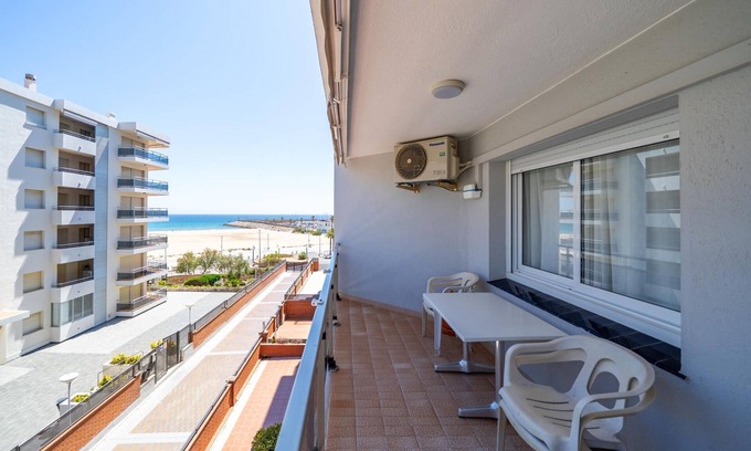 Torredembarra Apartment | Apartment in Torredembarra: 2 BR, AC, WiFi, parking, sea view