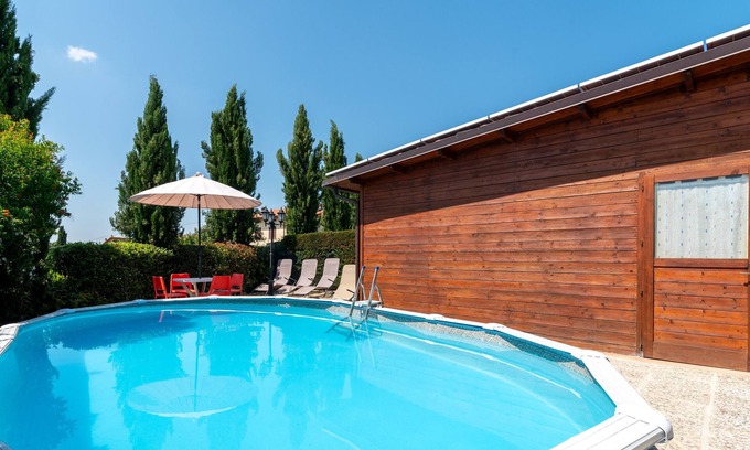 Marciano della Chiana Apartment | Apartment "Villetta in Collina Toscana" with Pool, Garden & Wi-Fi