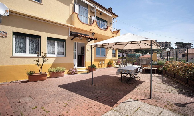 Santo Stefano al Mare Apartment | Apartment 'Thea' with Sea View, Wi-Fi and Air Conditioning