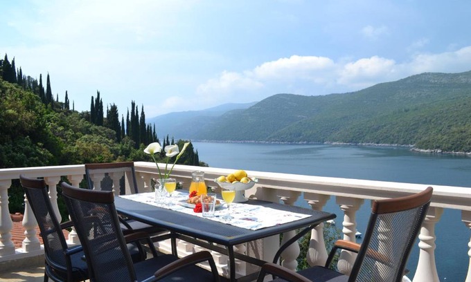 Molunat Apartment | Apartment Jelena