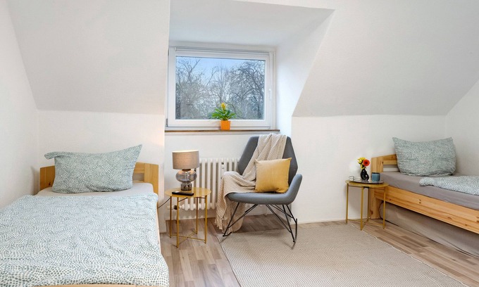 Elmschenhagen Apartment | Apartment 'Kiel Elmschenhagen Ostufer ' with Wi-Fi