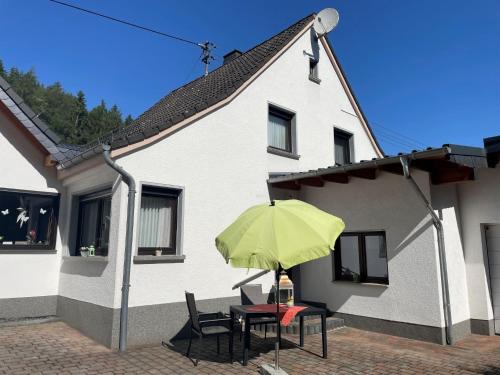Adenau Apartment | Apartment Kleeblatt by Interhome