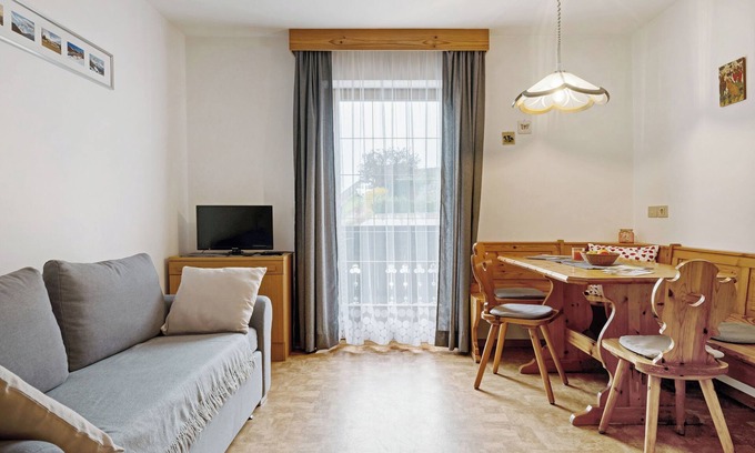 Feldthurns Apartment | Apartment 'Klein' with Mountain View, Shared Garden and Wi-Fi
