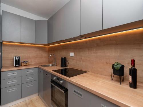 Molunat Apartment | Apartment Konak - Two Bedroom Apartment with Terrace and Sea View