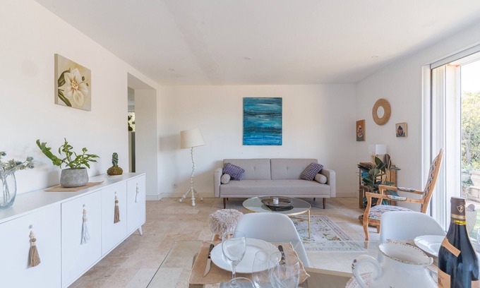 La Bastidonne Apartment | Apartment 'La Bastidonne' with Private Pool, Private Terrace and Wi-Fi