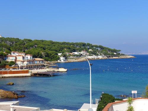 Cap-d'Antibes Apartment | Apartment La Bouée-1 by Interhome