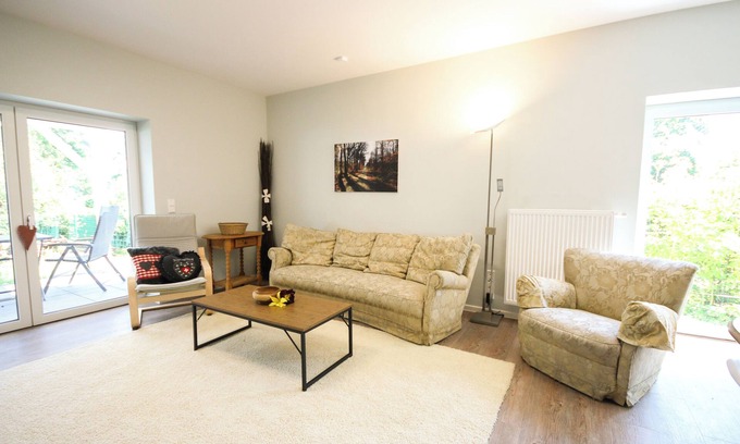 Wentow Condo | Apartment "Landleben" near the lake and absolute tranquility. Dogs welcome.