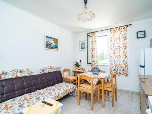 Lovorno Apartment | Apartment Laurel Leaf - Three Bedroom Apartment with Terrace