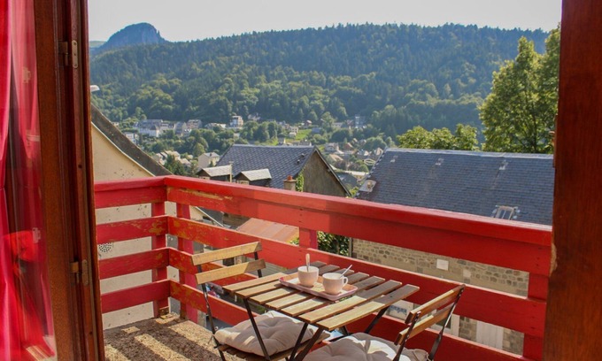 Mont-Dore Apartment | Apartment 'Les Lauriers, No. 1' with Mountain View and Balcony