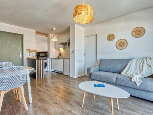 Lacanau-Ocean Apartment | Apartment Les Oyats by Interhome