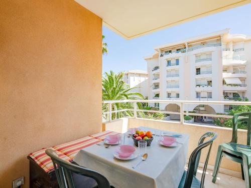 Frejus Port Apartment | Apartment Les Rives Latines-1 by Interhome
