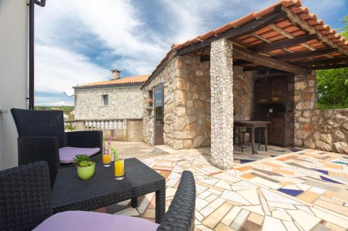 Vrbnik Apartment | Apartment Linda
