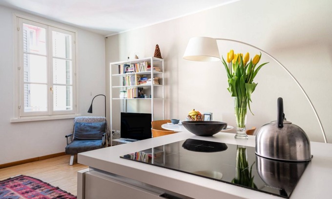 Oltretorrente Apartment | Apartment located on the second floor of a building with a lift.We are located in the historic center with a private garage for the exclusive use of guests.ATTENTION: We are located within the ZTL, to access it you must communicate the license plate numb