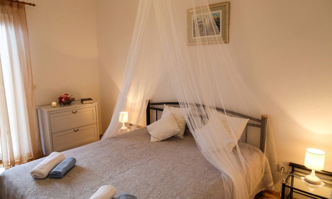 Cavtat Villa | Apartment Lucy with Terrace, Sleeps 4 ;CAVTAT, 750 m from the center