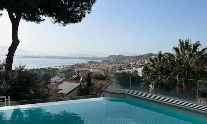 El Candado Apartment | Apartment Málaga, 5 bedrooms, 10 persons