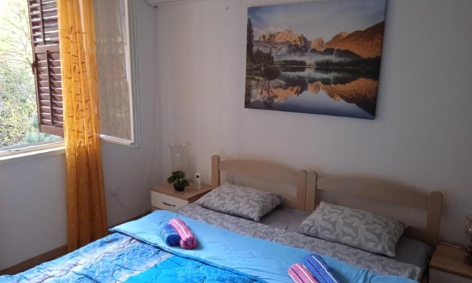 Skaljari Apartment | Apartment Maki