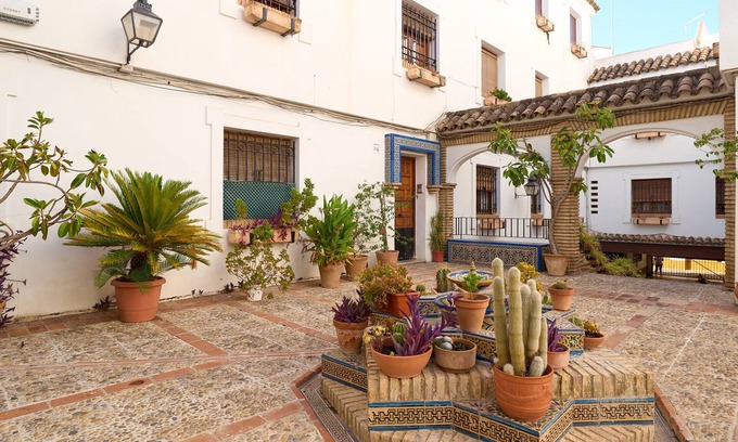 La Trinidad-San Juan y Todos los Santos Apartment | Apartment 'Medina Paradise' with Wi-Fi and Air Conditioning