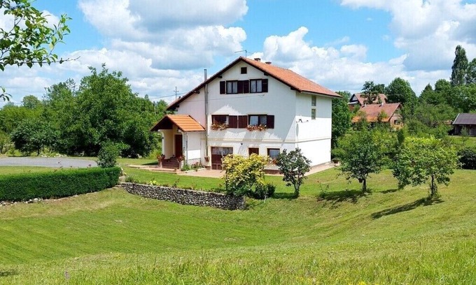 Catrnja Apartment | Apartment Milka, (16260), Smoljanac, Croatia