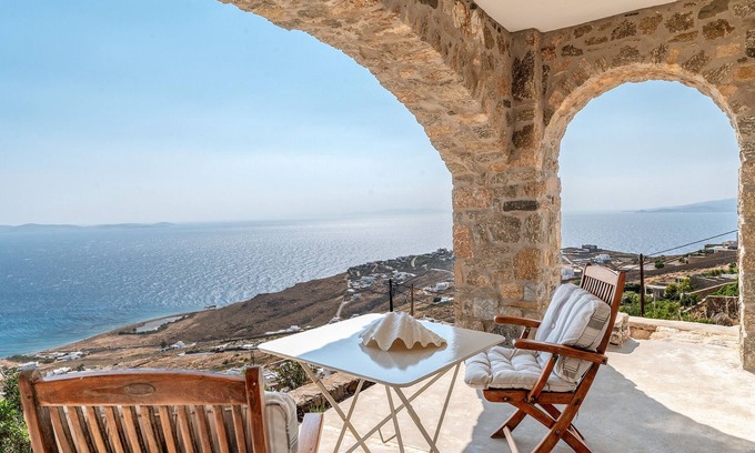 Faros Armenistis Apartment | Apartment 'Milou 1' with Sea View, Private Garden and Wi-Fi