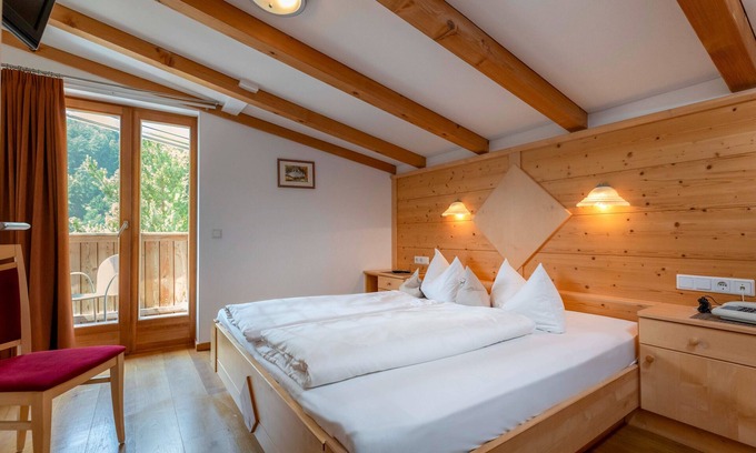 Burgusio Apartment | Apartment 'Moriggl Bergecho' with Mountain View, Shared Terrace and Wi-Fi
