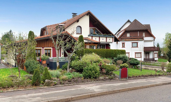 Kniebis Apartment | Apartment "Mutschler" with Balconies & Wi-Fi