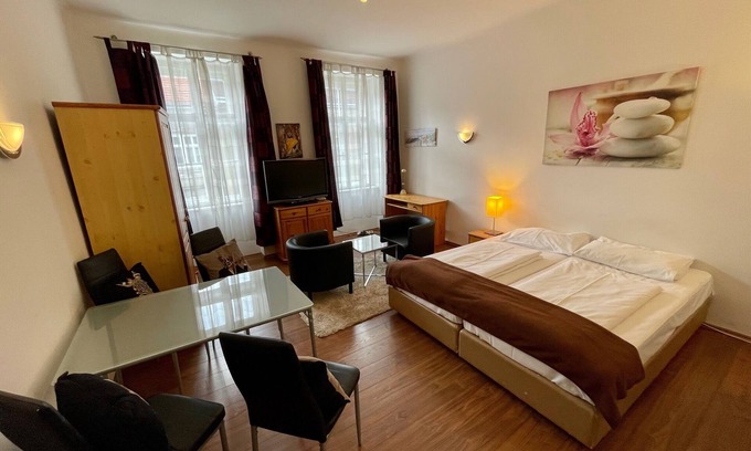 Neulerchenfeld Apartment | Apartment near Lugner City