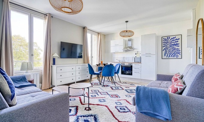 Petit-Ivry Apartment | Apartment near Porte d'Italie