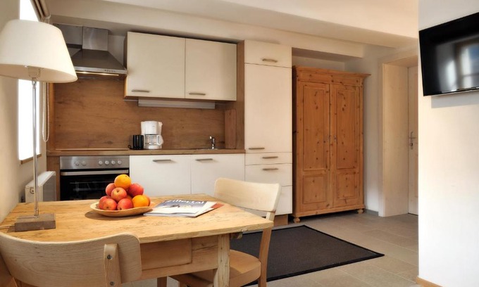 Stumm Apartment | Apartment Nester