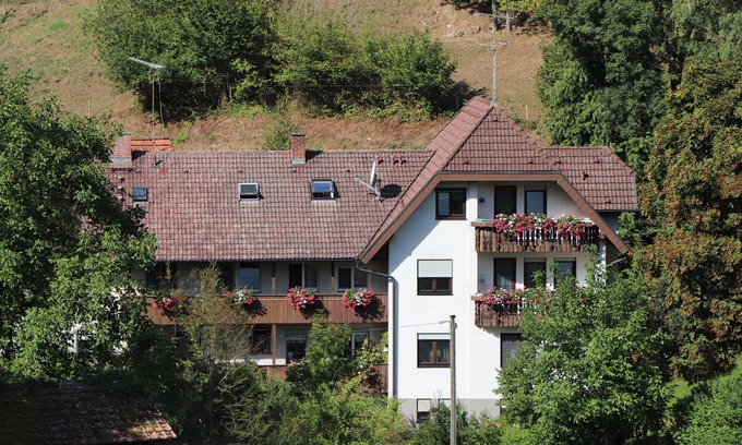 Freiamt Apartment | Apartment 'No. 4 Bachstelze' with Shared Terrace, Shared Garden and Wi-Fi