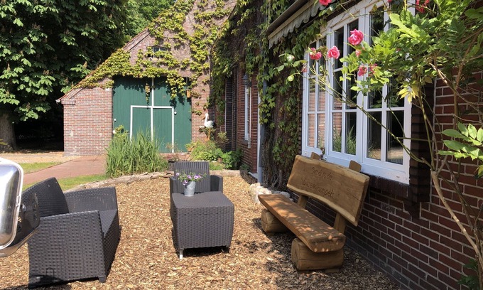 Zetel Other | Apartment on an old rest farm/horse farm in a quiet location, 20 km from the North Sea - Dangast