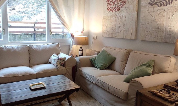 Baqueira Apartment | APARTMENT ON FOOT OF TRACK IN BAQUEIRA