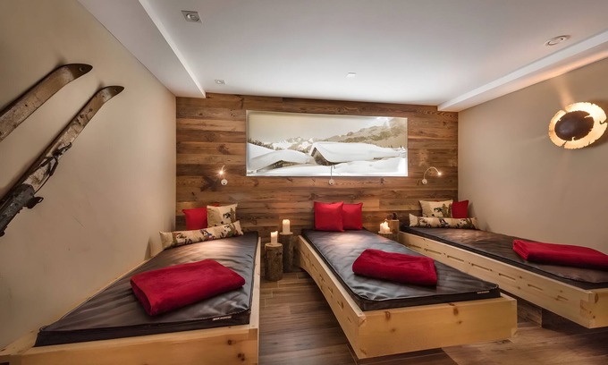 Obergrainau Apartment | Apartment 'One Bedroom - 305' with Mountain View, Shared Pool and Wi-Fi