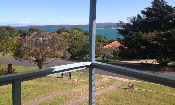 Merimbula Cottage | Apartment overlooking Merimbula Bay