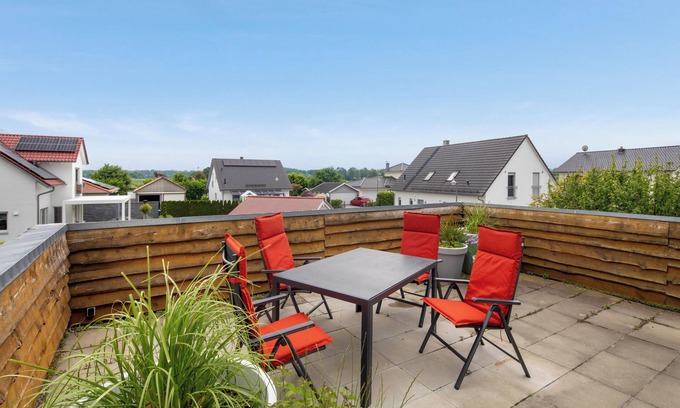 Leipheim Apartment | Apartment 'Panoramablick' with Private Terrace, Balcony and Wi-Fi